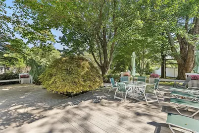54 Dix Woods Drive, Melville, NY 11747 - Photo 18