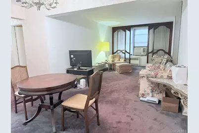 83-25 98th Street #1M, Woodhaven, NY 11421 - Photo 2