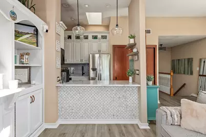 1 Anchorage Way #202, Freeport, NY 11520 - Photo 6