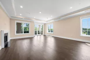 3000 Royal Ct, North Hills, NY 11040 - Photo 4
