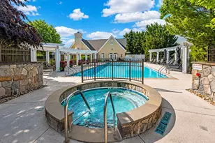 15 Doral Greens Dr E, Rye Brook, NY 10573 - Photo 36