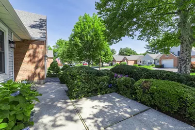 32 Chippendale Drive, Mount Sinai, NY 11766 - Photo 6