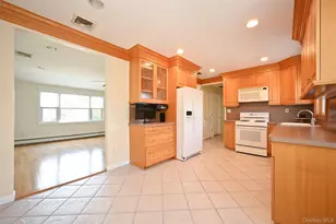 76-04 252nd St, Bellerose, NY 11426 - Photo 12
