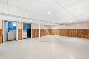 382 Hawkins Rd, Centereach, NY 11720 - Photo 20