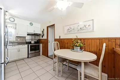 382 Hawkins Road, Centereach, NY 11720 - Photo 12