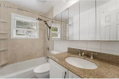 239 Canterbury Road, White Plains, NY 10607 - Photo 22