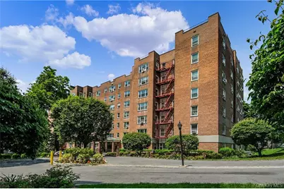 290 Collins Ave #2C, Mount Vernon, NY 10552 - Photo 1