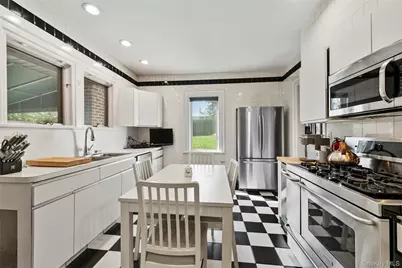 44 Fenimore Road, New Rochelle, NY 10804 - Photo 14