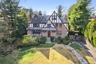44 Fenimore Rd, New Rochelle, NY 10804 - Photo 2