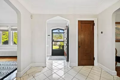 44 Fenimore Road, New Rochelle, NY 10804 - Photo 8