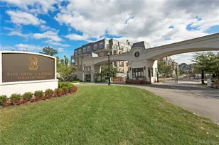 3000 Royal Ct, North Hills, NY 11040 - Photo 4
