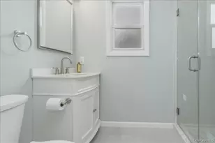 155 Carman Ave, East Rockaway, NY 11518 - Photo 18