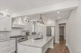 155 Carman Ave, East Rockaway, NY 11518 - Photo 10