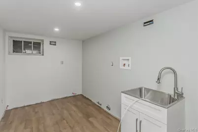 155 Carman Avenue, East Rockaway, NY 11518 - Photo 28