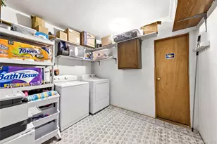 115 Argyle Ave, Selden, NY 11784 - Photo 20