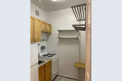 221 E 76 Street #4F, New York, NY 10021 - Photo 6