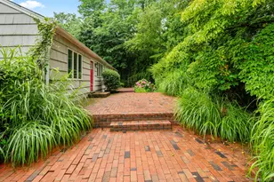 75 Cove Rd, Huntington, NY 11743 - Photo 34