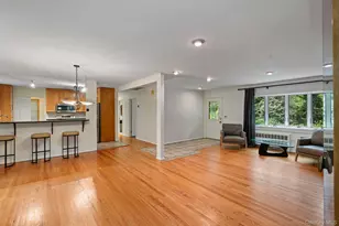 75 Cove Rd, Huntington, NY 11743 - Photo 8