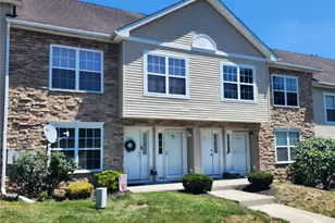 1158 Maggie Rd, Newburgh, NY 12550 - Photo 2