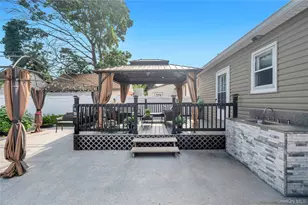 717 N William St, Baldwin, NY 11510 - Photo 2