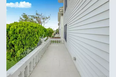 302 W Hudson Street, Long Beach, NY 11561 - Photo 32
