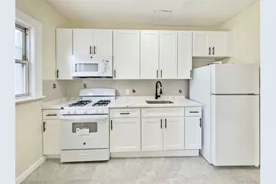 302 W Hudson Street, Long Beach, NY 11561 - Photo 20