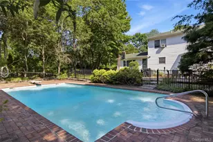 1 Gaul Rd N, Setauket, NY 11733 - Photo 32