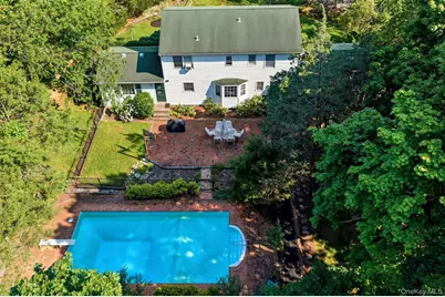 1 Gaul Road N, Setauket, NY 11733 - Photo 2