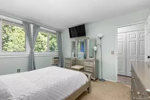 1 Wyndover Woods Ln, White Plains, NY 10603 - Photo 8