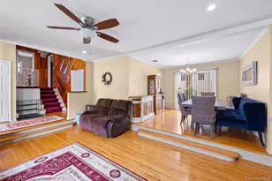 9 Florgate Rd, Farmingdale, NY 11735 - Photo 10