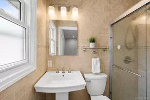 9 Florgate Rd, Farmingdale, NY 11735 - Photo 20