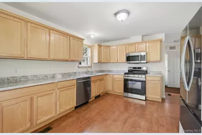 37 N Cedar Street, Beacon, NY 12508 - Photo 12