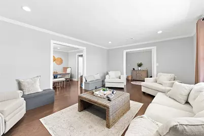 336 Grand Central Avenue, Amityville, NY 11701 - Photo 6