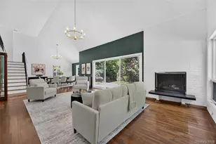 4 Waring Dr, Manhasset, NY 11030 - Photo 12