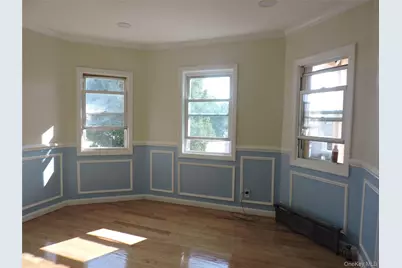47 Hillside Avenue, Freeport, NY 11520 - Photo 2