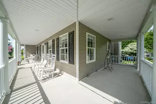 19 Sweetgum Ln, Miller Place, NY 11764 - Photo 6