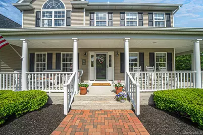 19 Sweetgum Lane, Miller Place, NY 11764 - Photo 4
