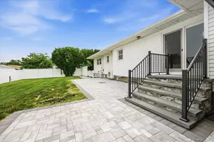 920 9th St, West Babylon, NY 11704 - Photo 20