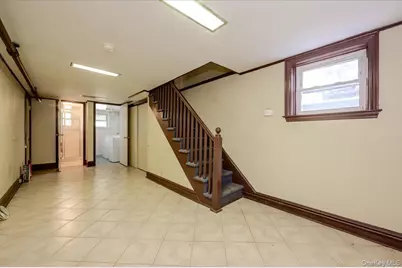 1827 Hering Avenue, Bronx, NY 10461 - Photo 18