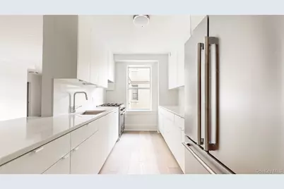 14809 Northern Boulevard #5M, Flushing, NY 11354 - Photo 2