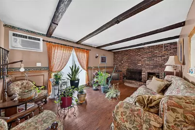 199 Cone Avenue, Central Islip, NY 11722 - Photo 10