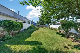 199 Cone Ave, Central Islip, NY 11722 - Photo 24