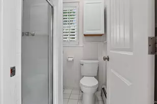 1058 Plandome Rd, Manhasset, NY 11030 - Photo 12