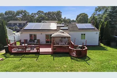 101 Gainsborough Road, Holbrook, NY 11741 - Photo 42
