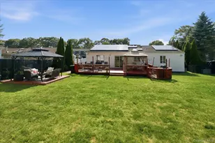 101 Gainsborough Rd, Holbrook, NY 11741 - Photo 36