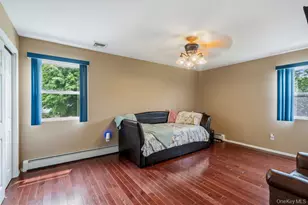 89 Floyd St, Deer Park, NY 11729 - Photo 22