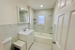 1424 Kiefer Ave, Elmont, NY 11003 - Photo 10