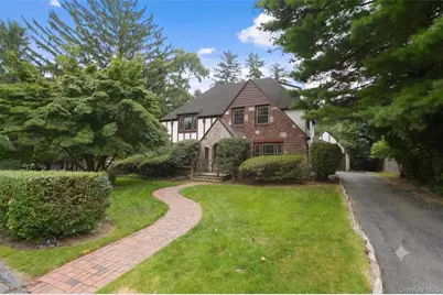 8 Ritchey Place, White Plains, NY 10605 - Photo 1