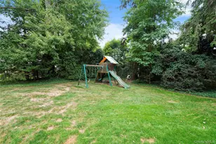 8 Ritchey Pl, White Plains, NY 10605 - Photo 30
