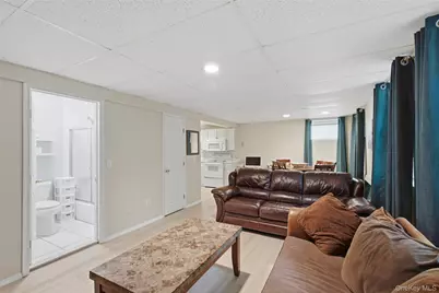 104 Lincoln Boulevard, Hauppauge, NY 11788 - Photo 24